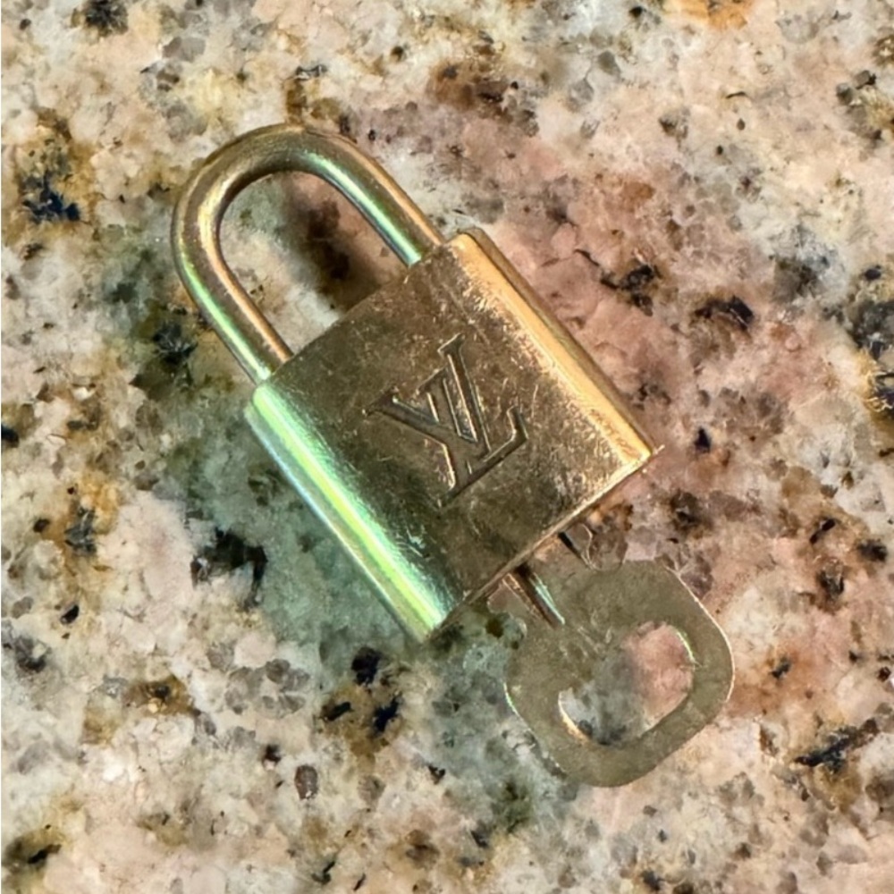 Louis Vuitton Lock and Key #310